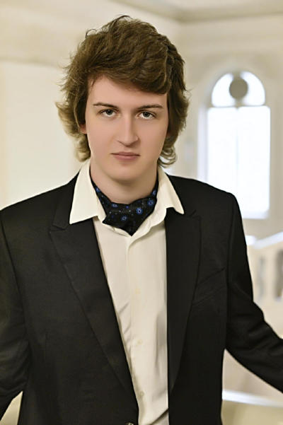 Ivan Vihor classical piano